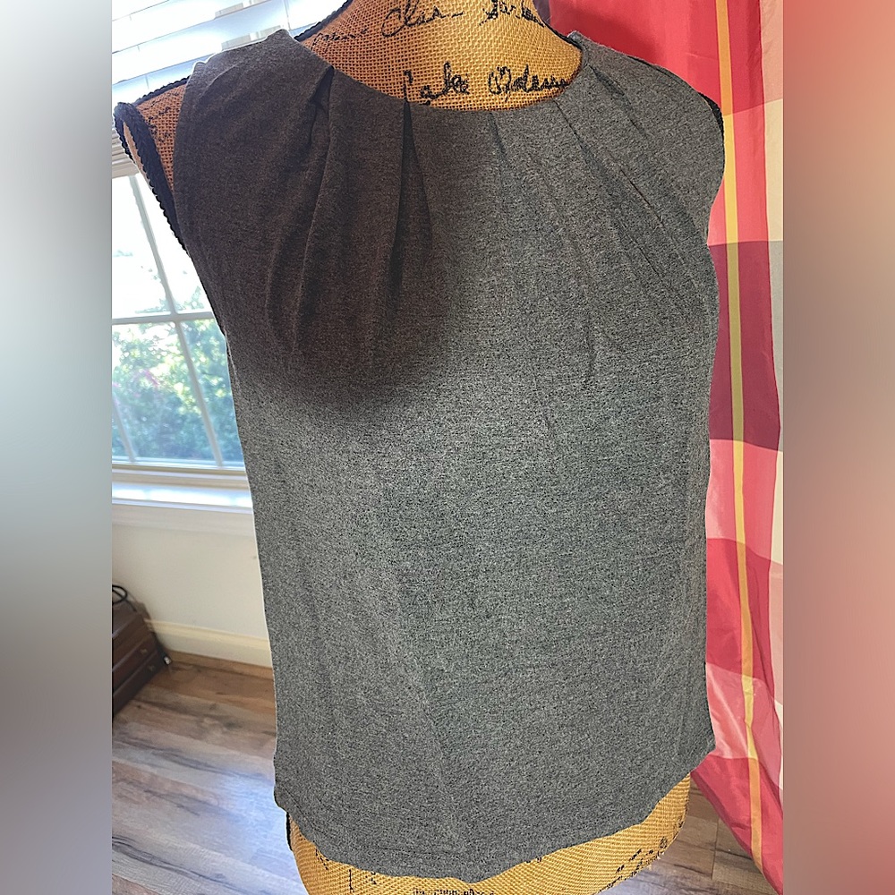 Lauren Ralph Lauren Small Gray Sleeveless Top